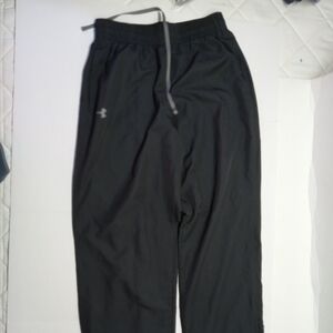 Under Armour windbreaker pants Medium